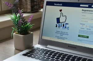 Wykorzystanie wideo w reklamach Facebook Ads